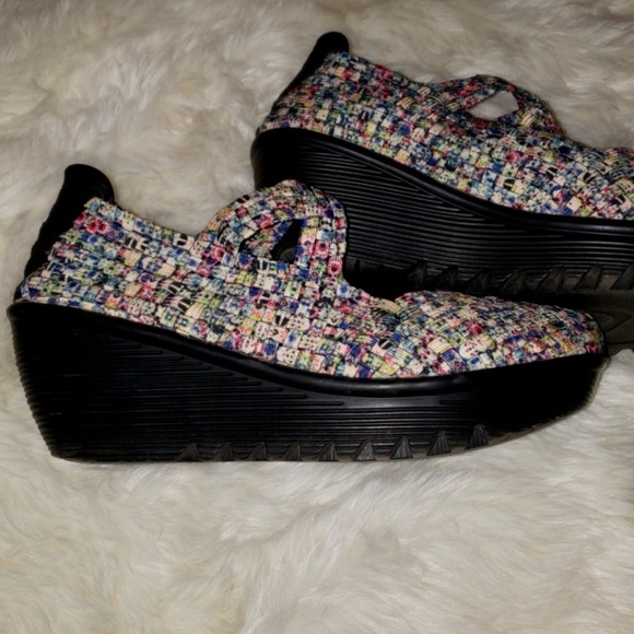 Gently Used Bernie Mev Lulia Wedge. - Picture 4 of 10